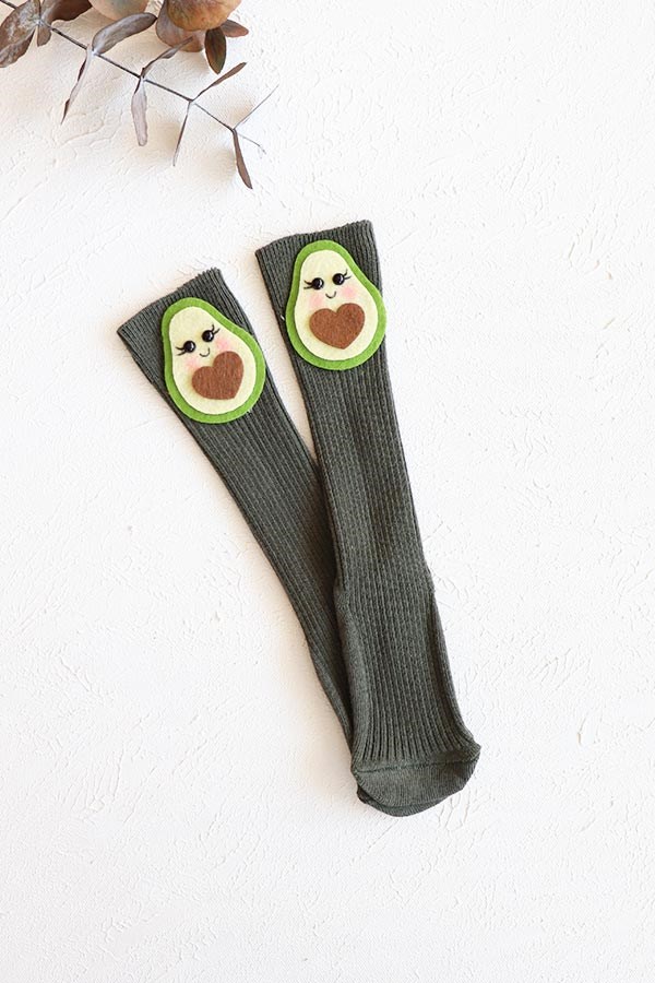 Yeşil Avokado Figürlü Bebek Dizaltı Çorap